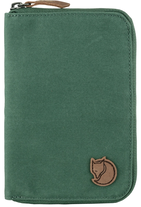 Passport Wallet, kolor: 679 - Deep Patina