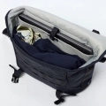 Vardag Shoulder Bag 12 | 037 Coal Black